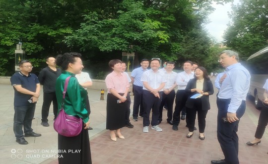 14.中组部及省、市有关辅导光临长影世纪村项目进行调研_副本.jpg