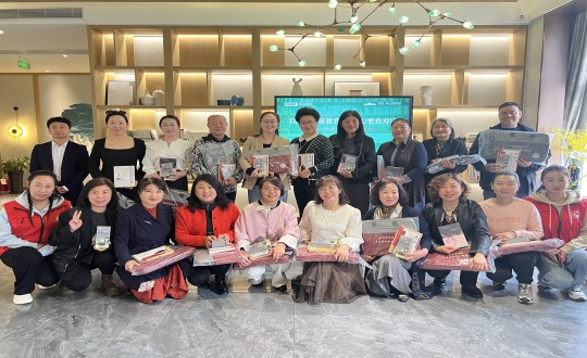 9.“以阅读丈量世界，让内心更有力量”主题想书朗诵互换活动现场留想_副本.jpg