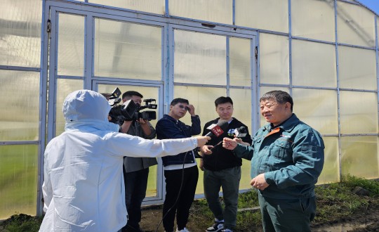 2024年5月24日，农业总公司副总经理侯正发接受《守望都视追采访_副本.jpg