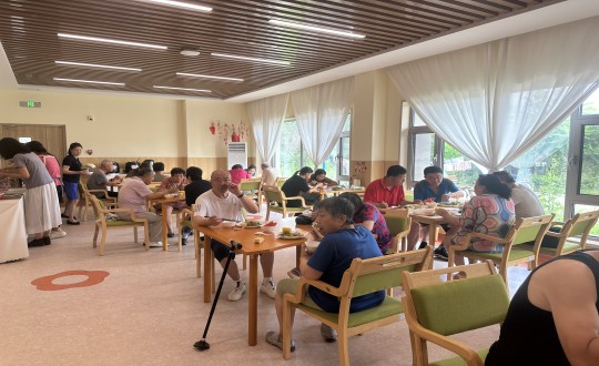 2024年8月10日，养老公司“亲亲邻里食堂”盛大开业_副本.jpg